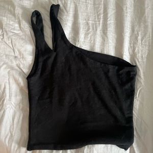 Cropped going out top